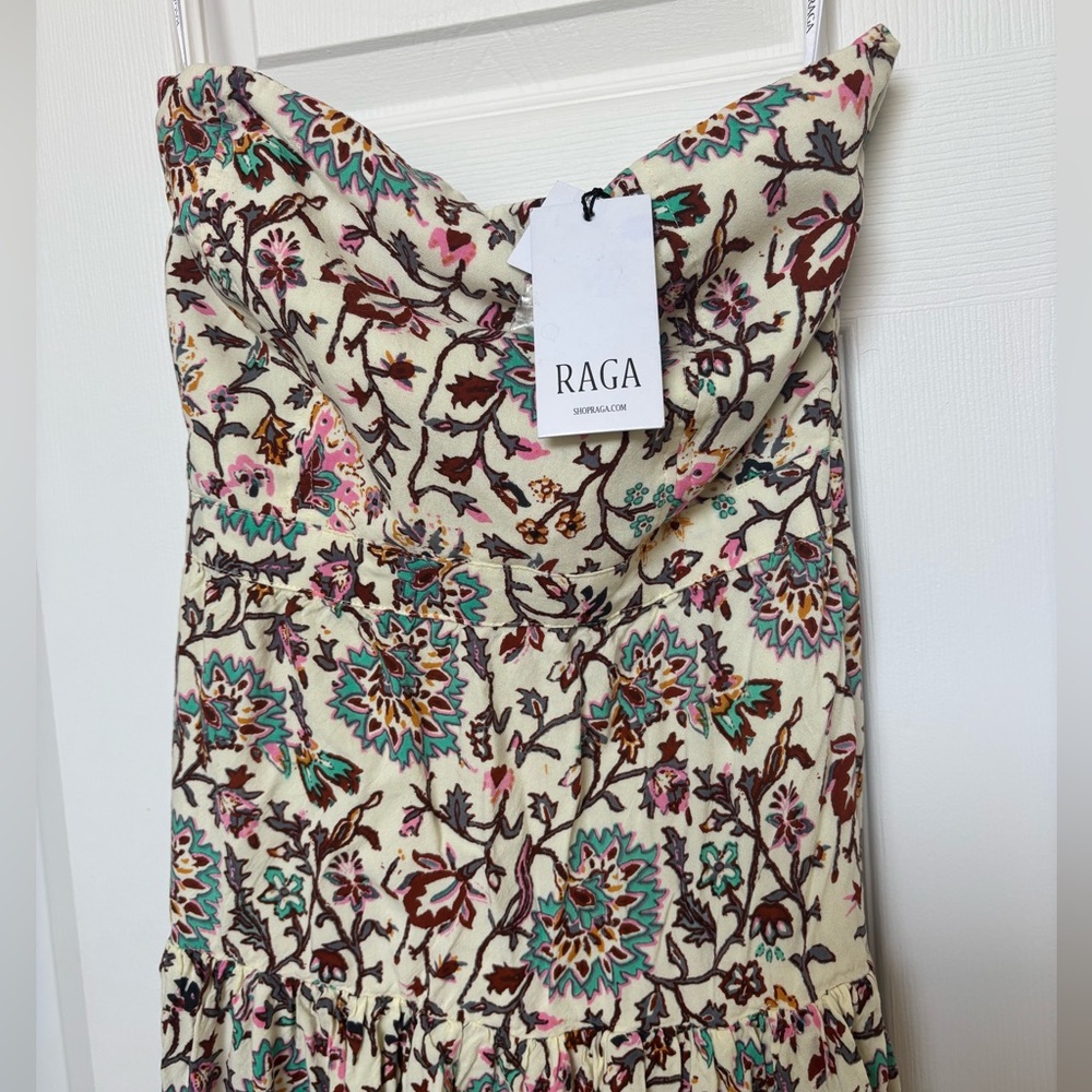 NWT RAGA Deema Tiered Maxi Dress with Floral Design size: S style: Deema